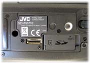 JVC MG575: detailní pohled zespodu (Klikni pro zvětšení)