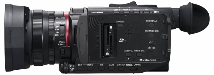 Panasonic HC-X1600 v detailním pohledu z levoboku... Panasonic HC-X1600 v detailním pohledu z levoboku...