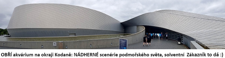 Panoramatické foto krásného obřího akvária u Kodaně